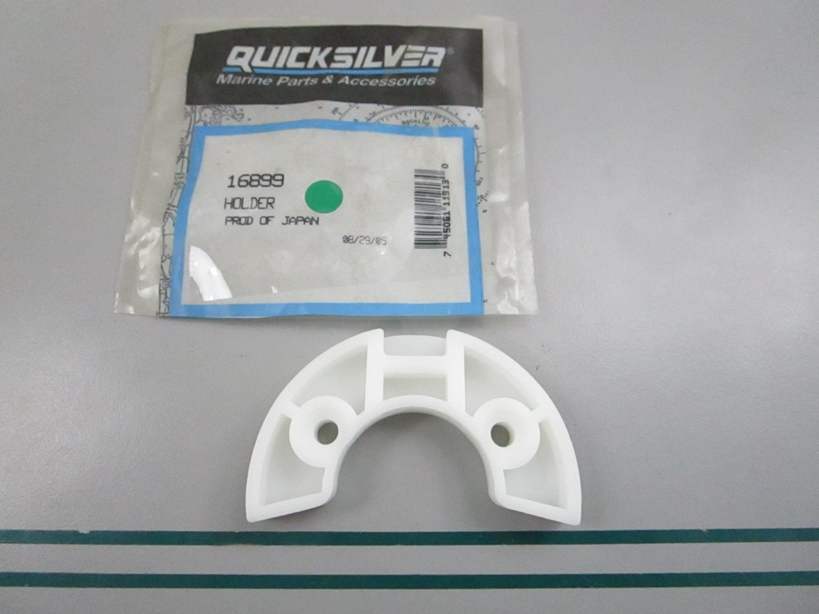 NEW OEM 16899 Mercury Quicksilver Holder 0810