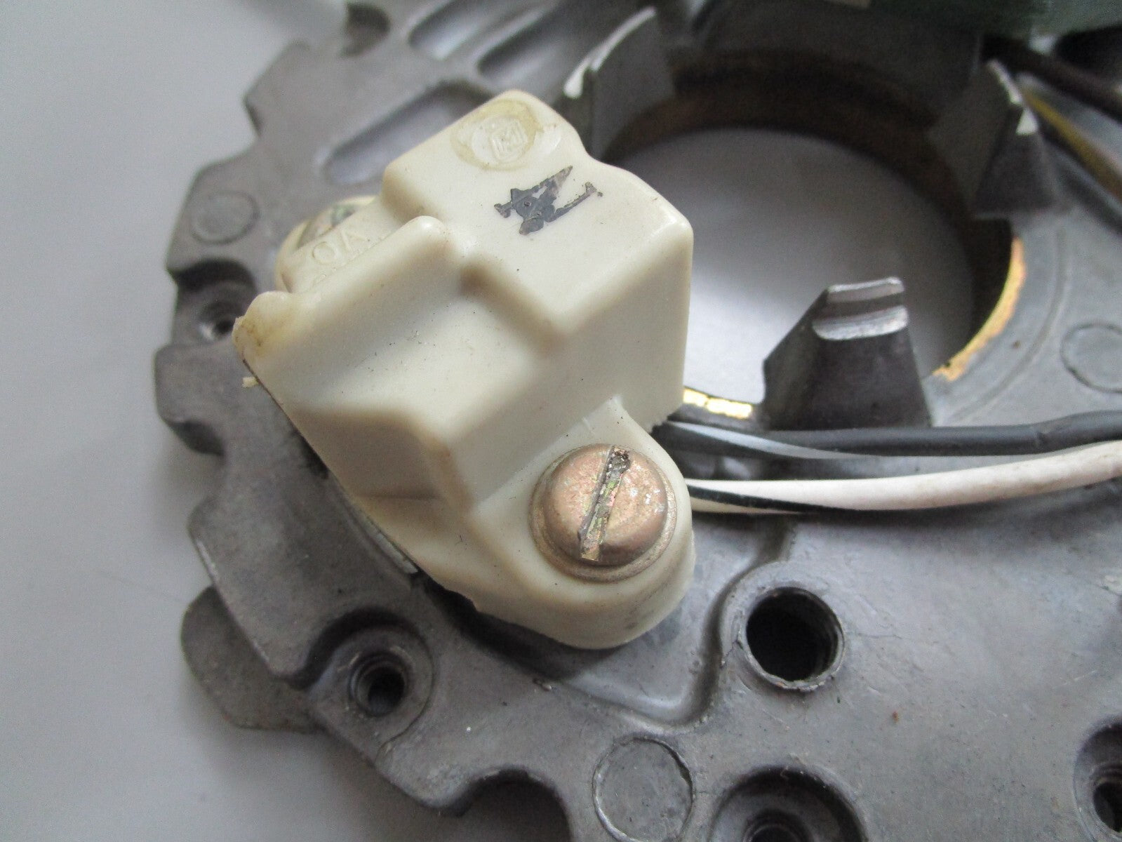 *NEW OEM* 0820 OMC Johnson Evinrude Plate & Sleeve Ay 391225 0391225