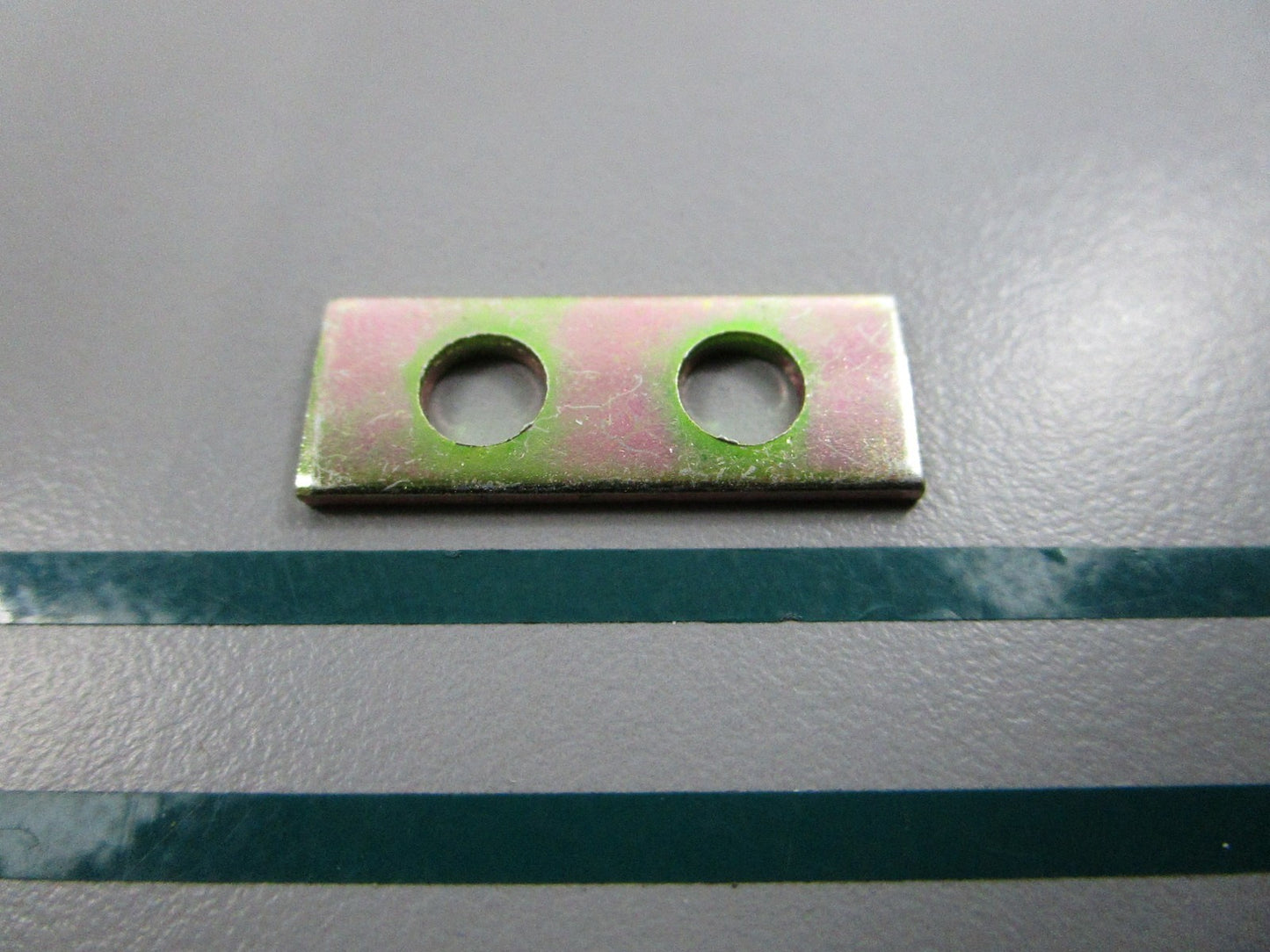NEW OEM M94087 John Deere Bar 0810