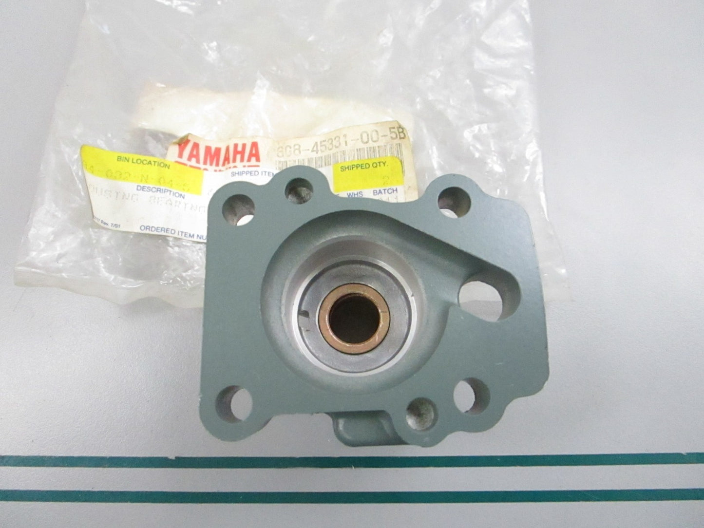 NEW OEM 6G8-45331-00-5B Yamaha Bearing Housing 0810