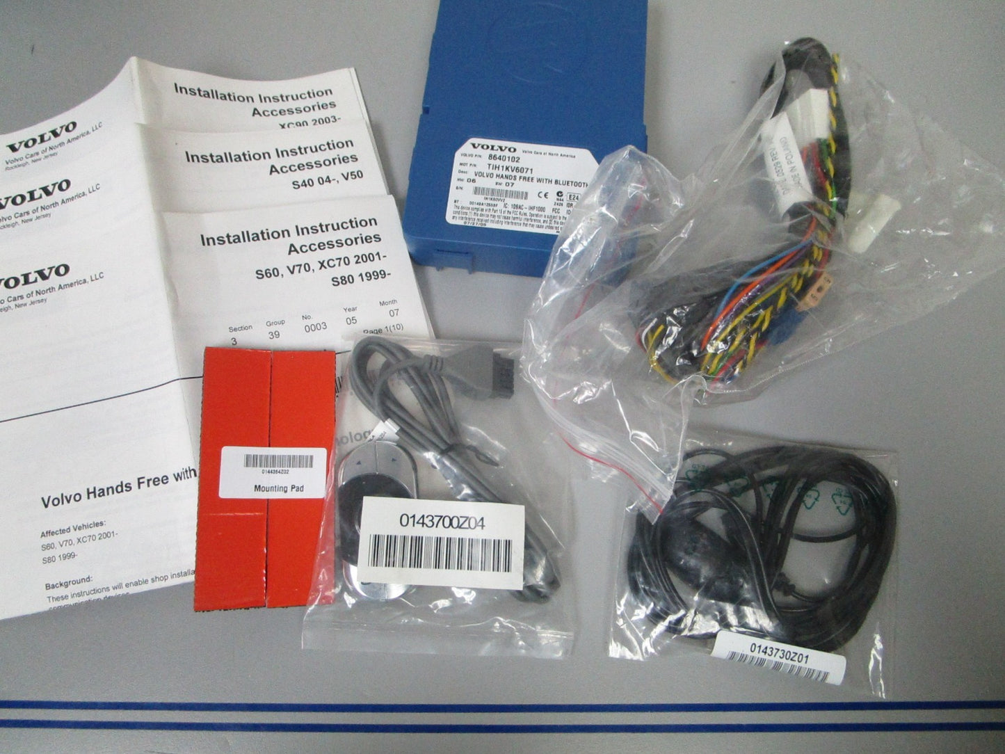 NEW OEM 8640102 31201104 Volvo Penta Universal Handsfree Bluetooth Kit 0720