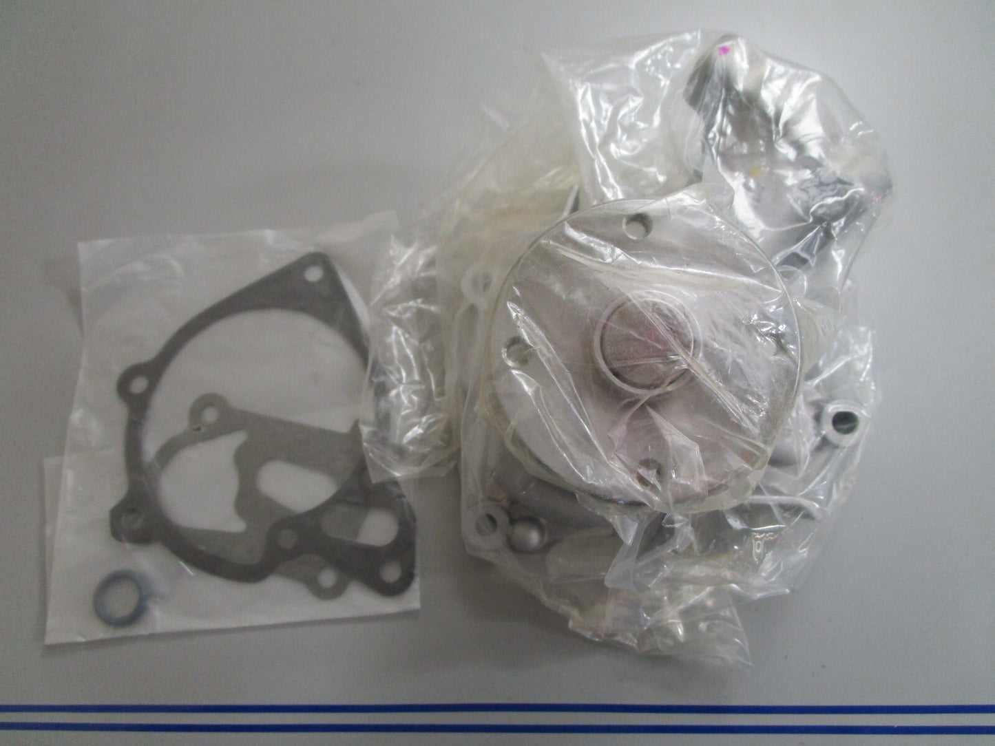 *NEW OEM* 0820 Generac 2.6L Water Pump 0F17040395