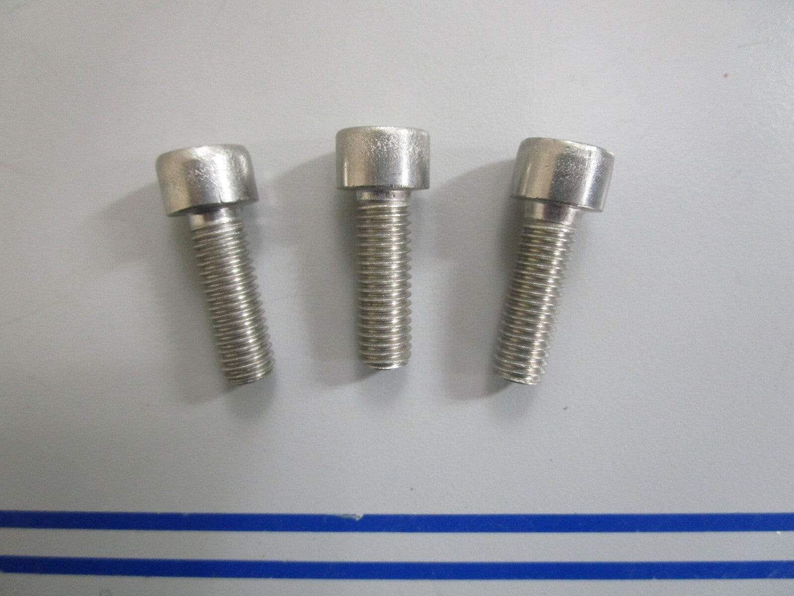 *NEW OEM* (LOT OF 3) 0770 OMC Johnson Evinrude Bolt 340360 0340360