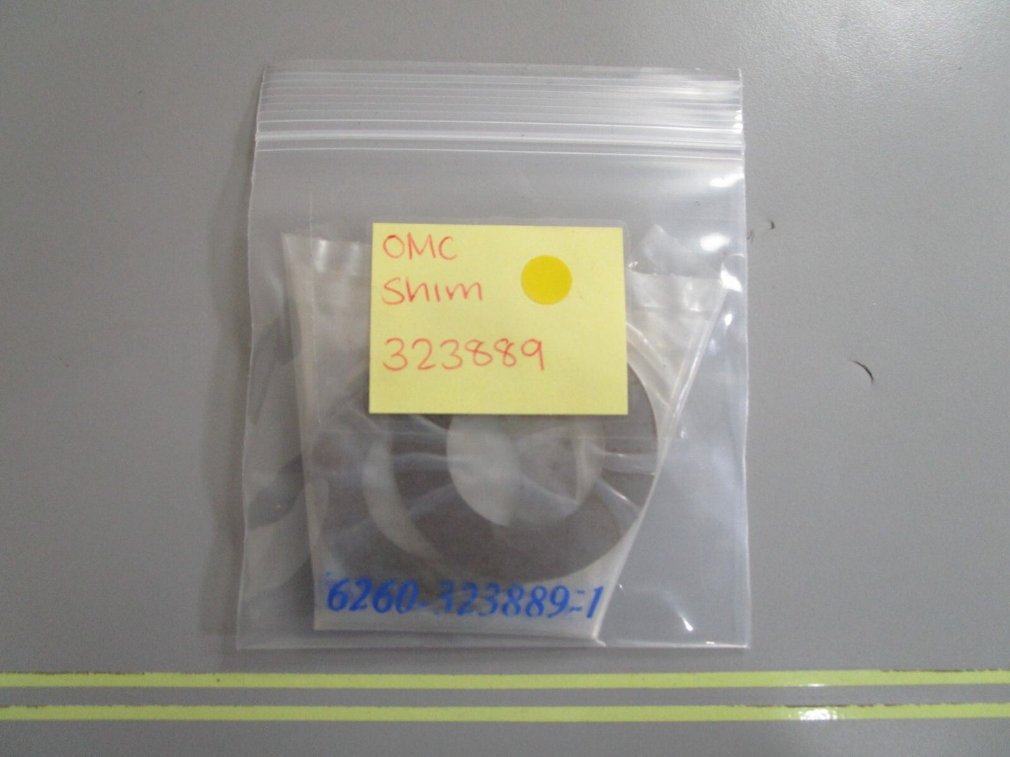 *NEW OEM* (LOT OF 2) 0810 OMC Johnson Evinrude Shim 323889 0323889