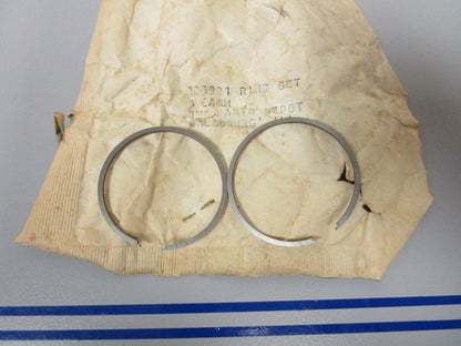 NEW OEM 383921 0383921 OMC Johnson Evinrude 2 Piston Ring .020 Assembly 0720