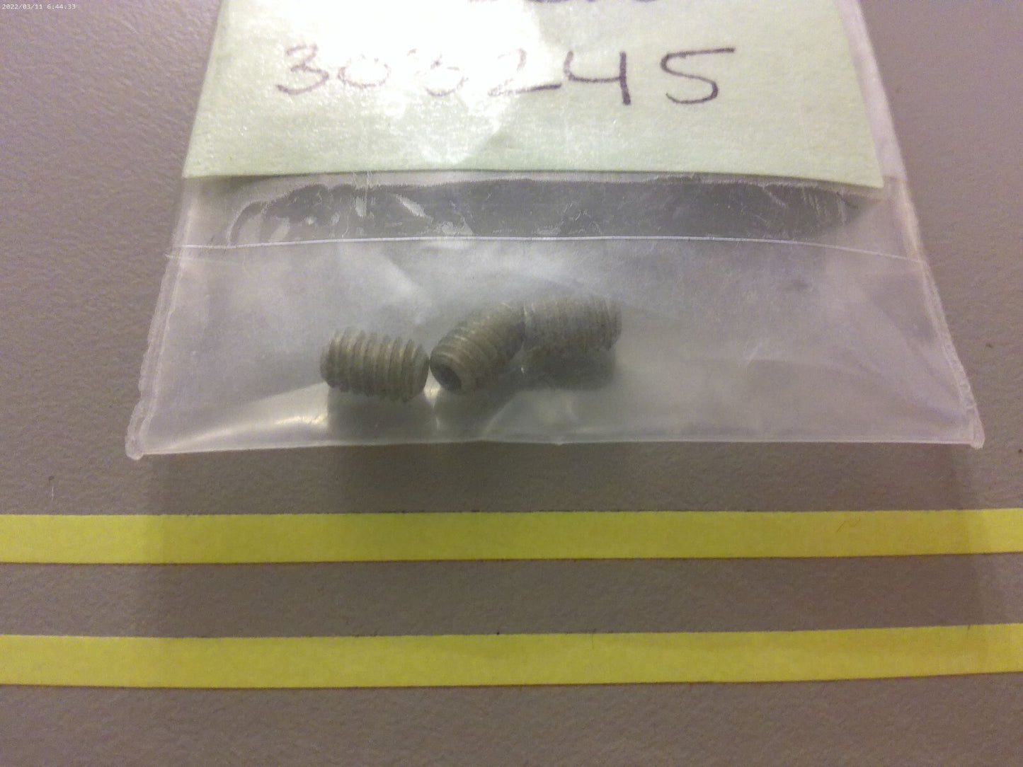 *NEW OEM* (LOT OF 3) 0810 OMC Johnson Evinrude Screw 303245 0303245