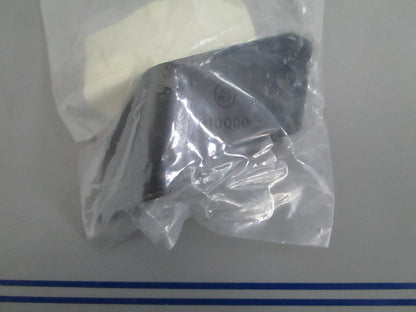 *NEW OEM* 0820 OMC Johnson Evinrude Bracket 3852482