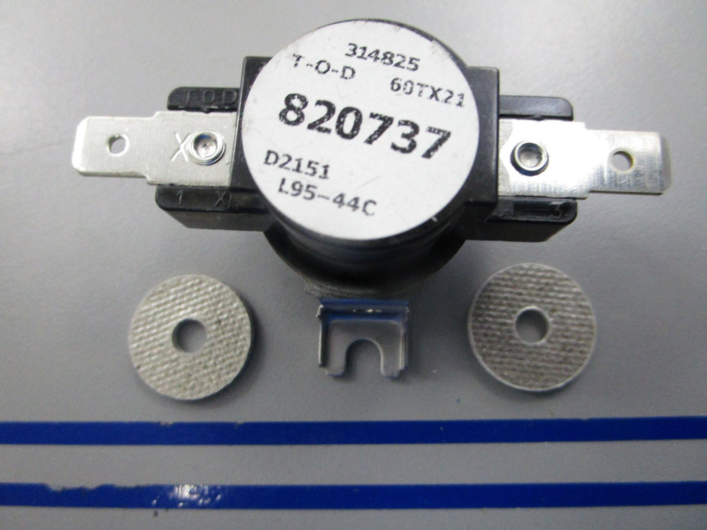 *NEW OEM* 0810 Wolf Thermostat Switch 811669