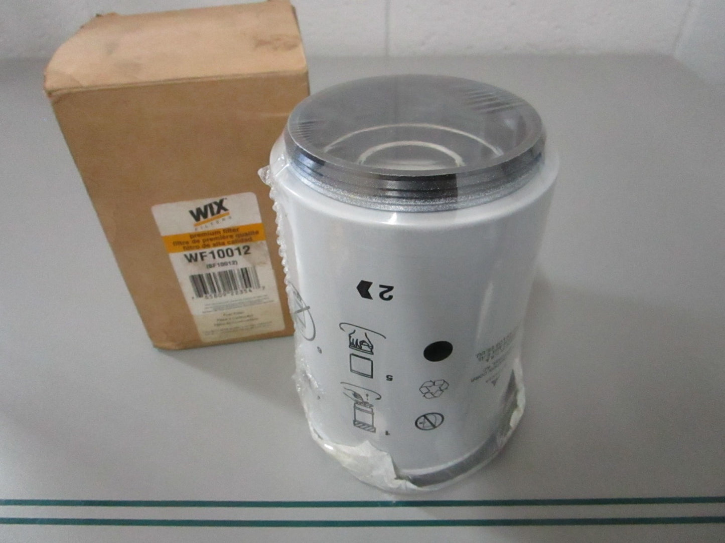 NEW WF10012 WIX Premium Filter 0810