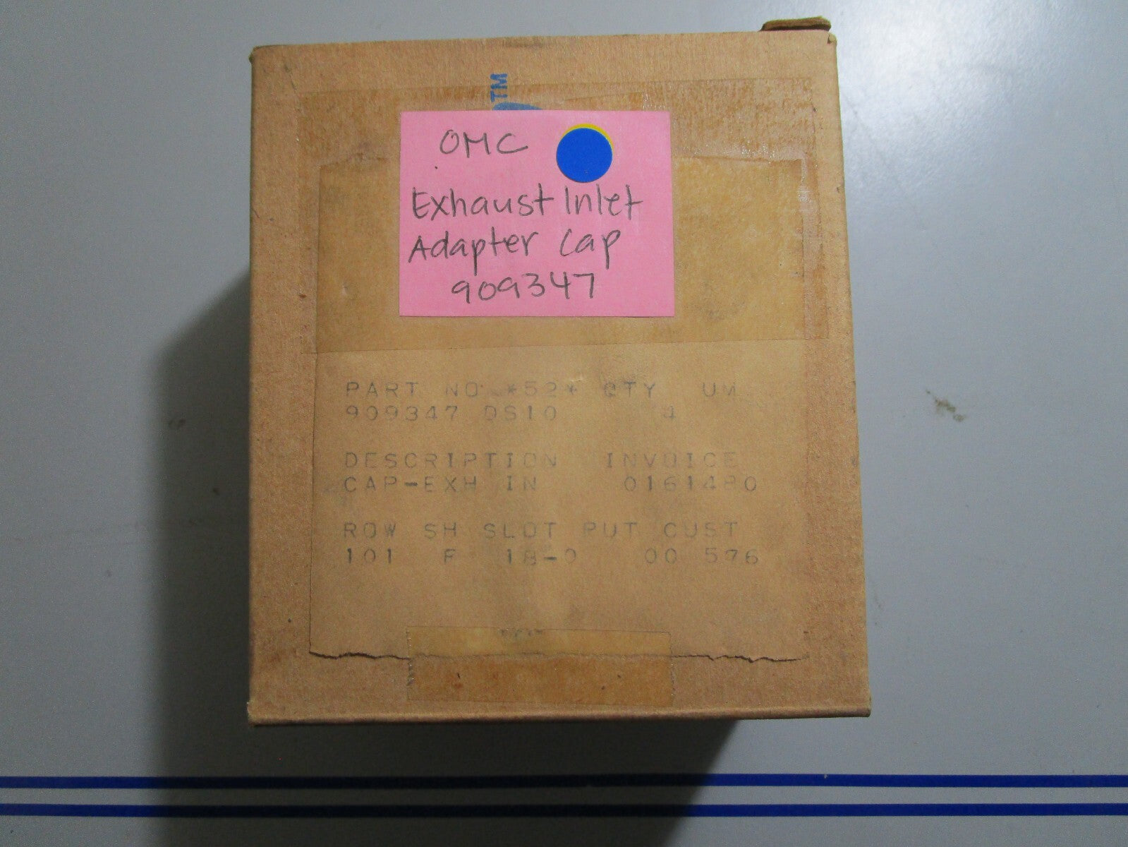 *NEW OEM* 0810 OMC Johnson Evinrude Exhaust Inlet Adapter Cap 909347 0909347