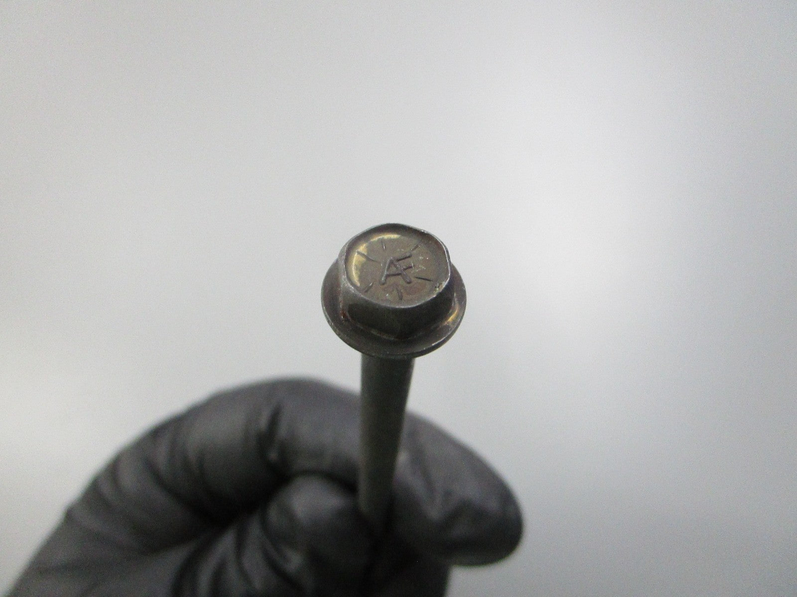 NEW OEM 387938 0387938 OMC Johnson Evinrude Bolt 0810