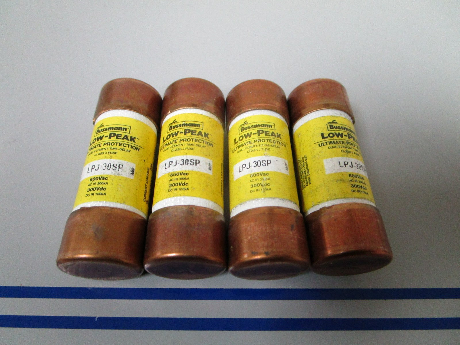 NEW OEM LPJ-30SP Bussman Low-Peak Dual Element Time Delay Class J Fuse (4) 0720
