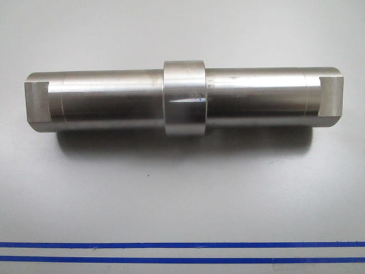 *NEW OEM* 0810 Bobcat Axle 6732876