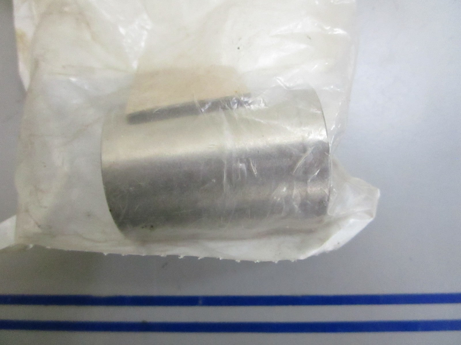 *NEW OEM* 0820 Bobcat Sleeve 6813095