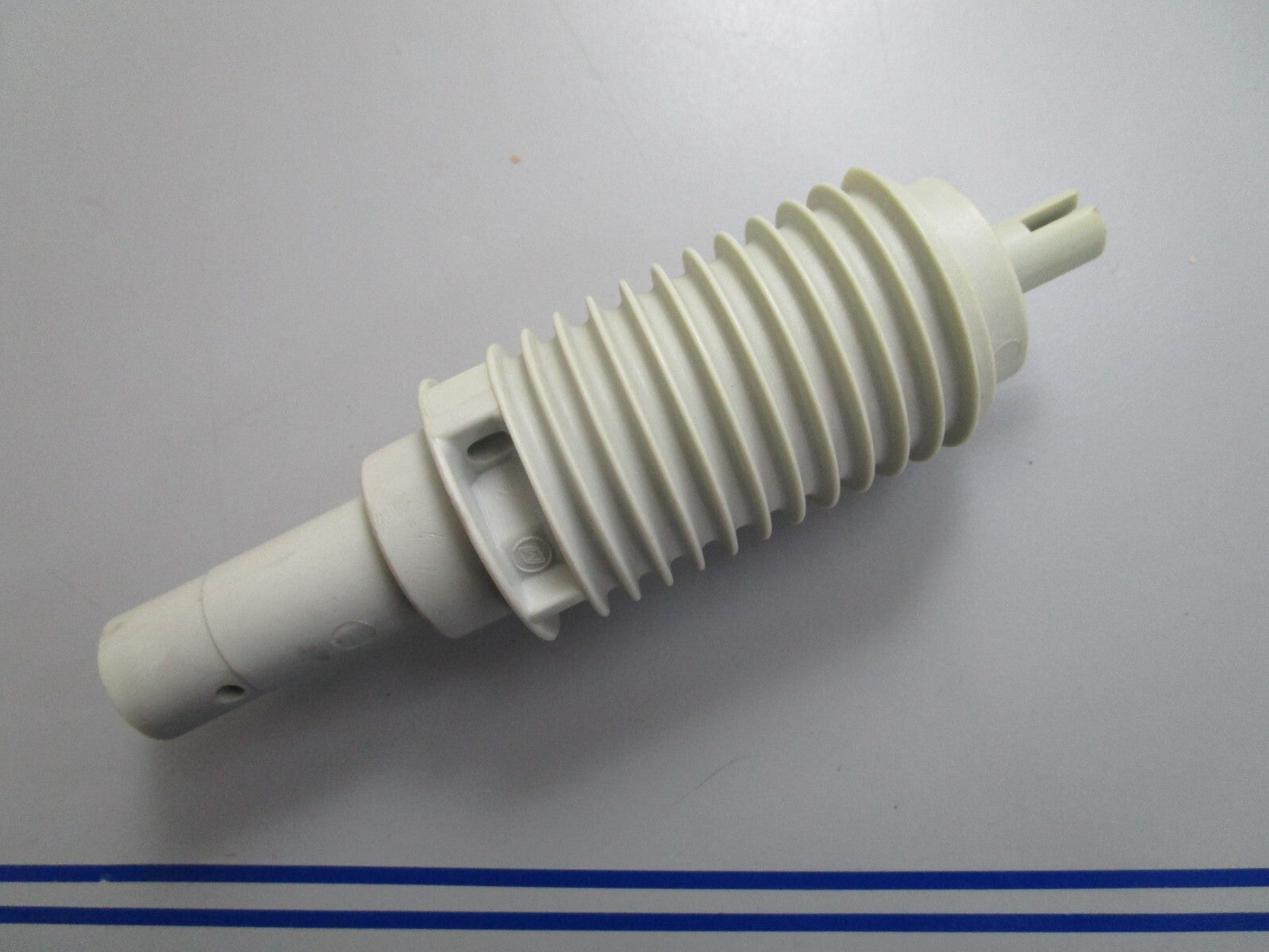 *NEW OEM* 0820 OMC Johnson Evinrude Recoil Spool 323572 0323572