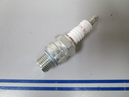 *NEW* 0810 Champion Spark Plug UL77V