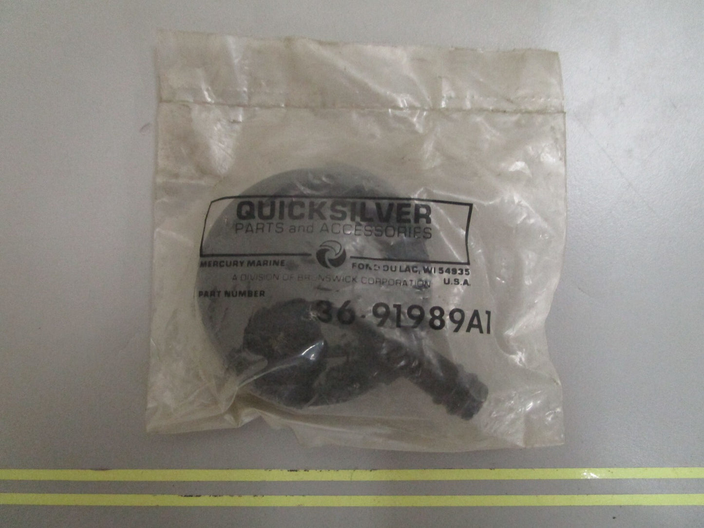 *NEW OEM* 0770 Mercury Quicksilver Cap Assembly 36-91989A1