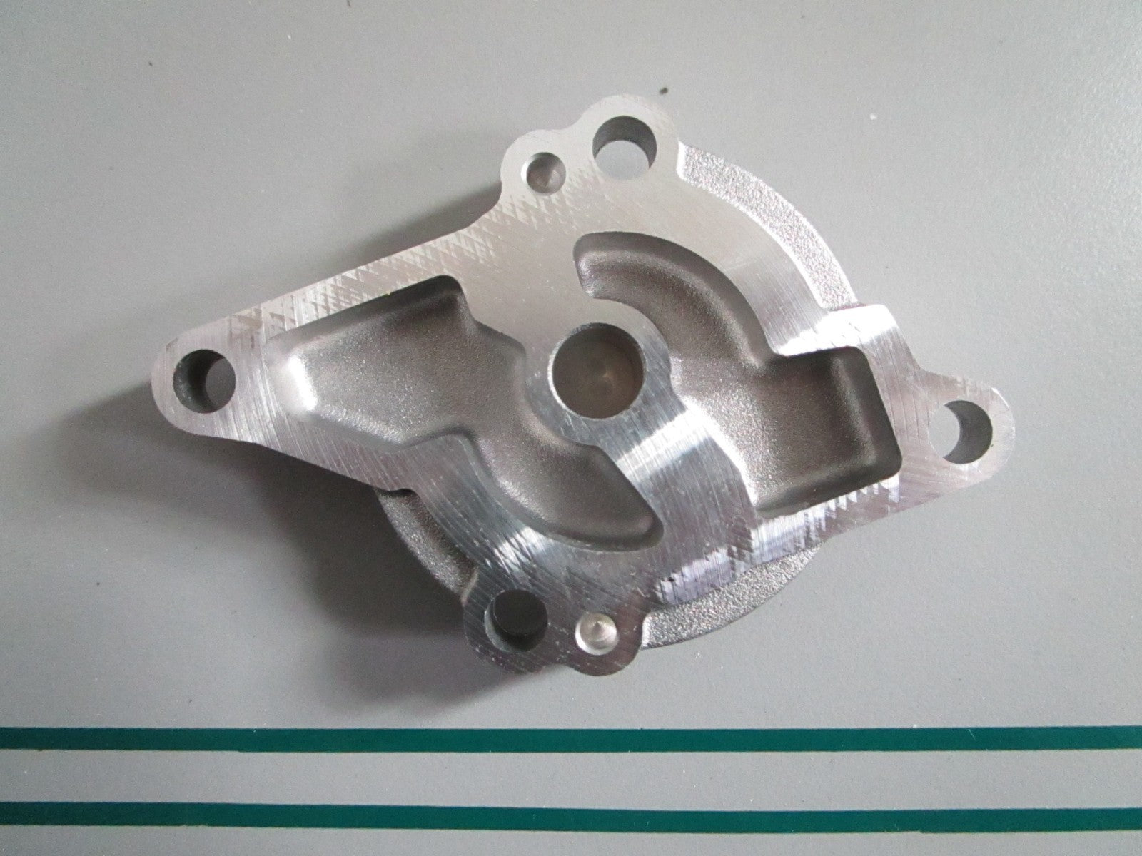 NEW OEM 420911080 Sea Doo Oil Pump Cover 0820