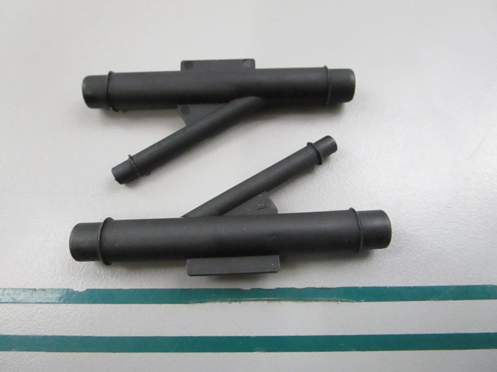 NEW OEM (LOT OF 2) 330474 0330474 OMC Johnson Evinrude Fitting Tee 0810