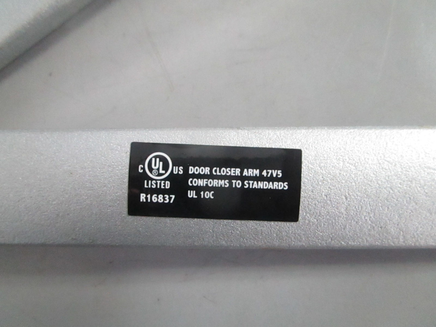 NEW OEM R16837 47VS UL10C UL Door Closer Arm 0820