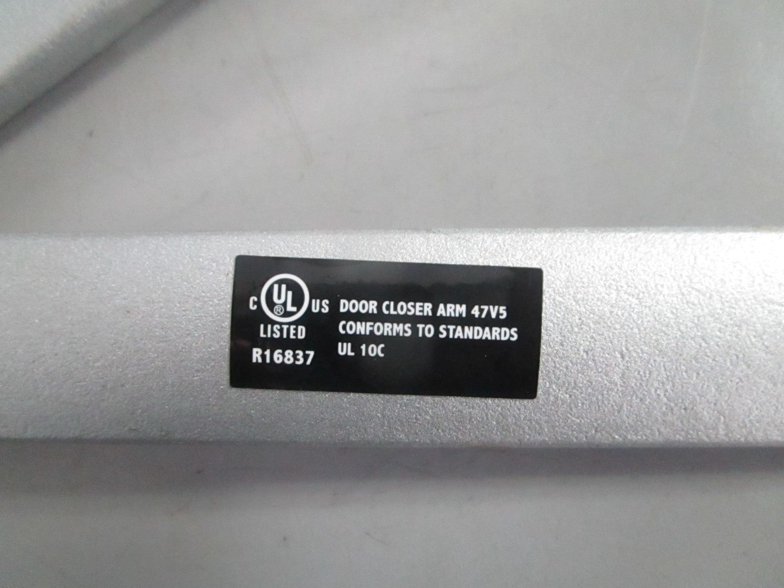 NEW OEM R16837 47VS UL10C UL Door Closer Arm 0820