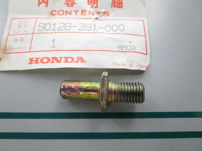NEW OEM 90128-391-000 Honda Driven Sprocket Fixing Bolt 0810