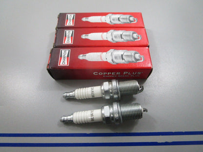 *NEW* (LOT OF 5) 0810 Champion Spark Plug RC14YC