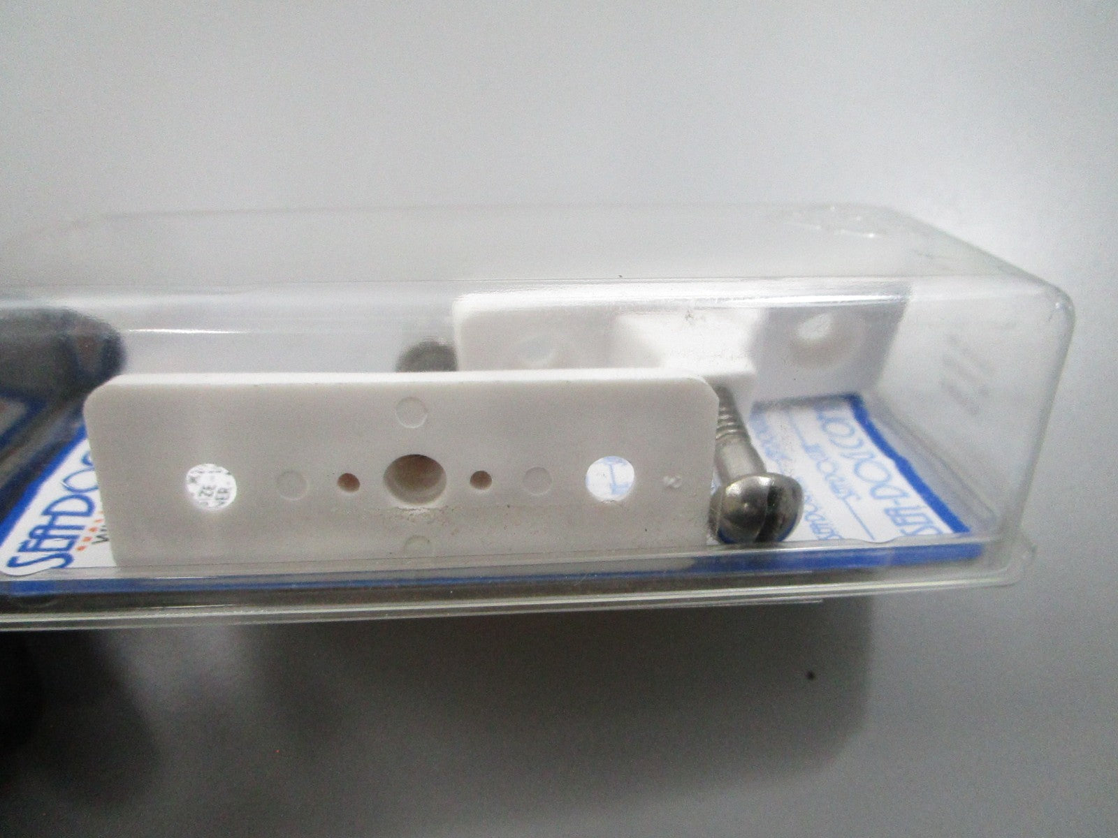 *NEW* 0810 Sea-Dog White Nylon Deck Hinge 273251-1