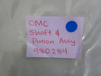 *NEW OEM* 0820 OMC Johnson Evinrude Shaft & Pinion Assy 980284 0980284