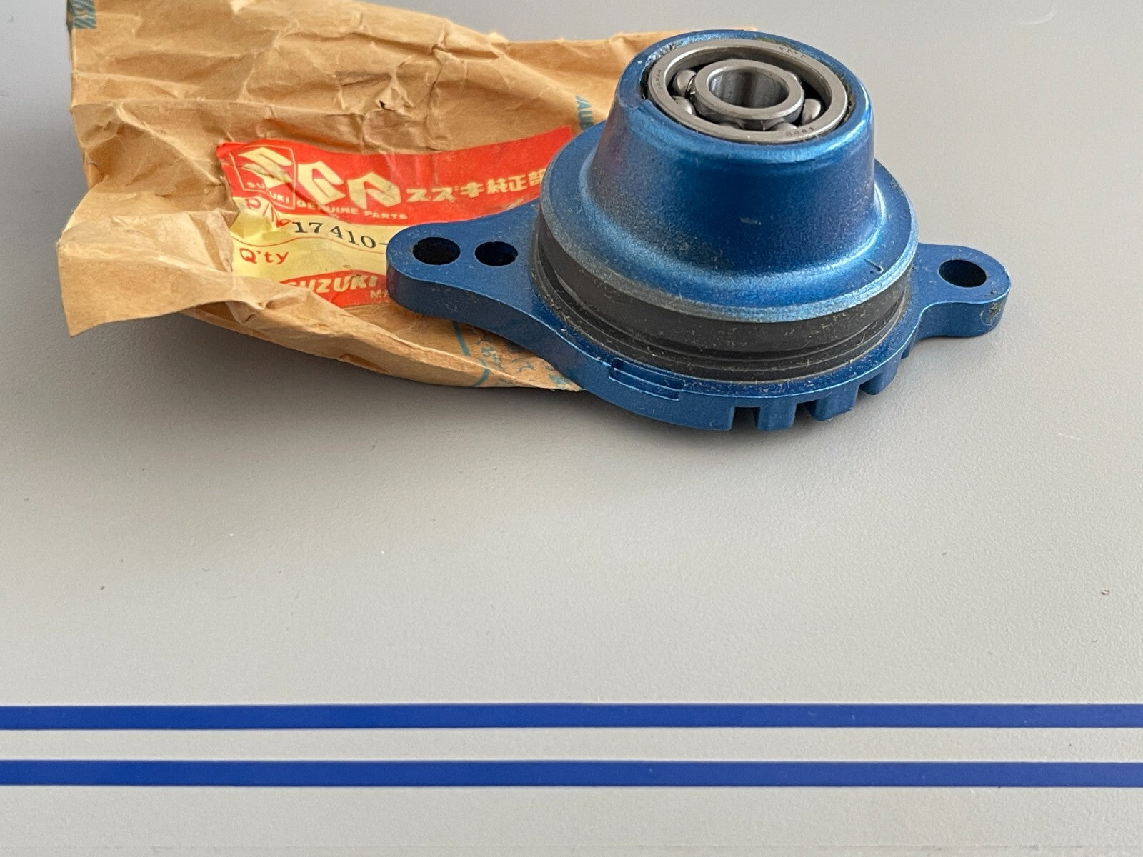 *NEW OEM* 0810 Suzuki Water Pump Case 17410-98402-01J