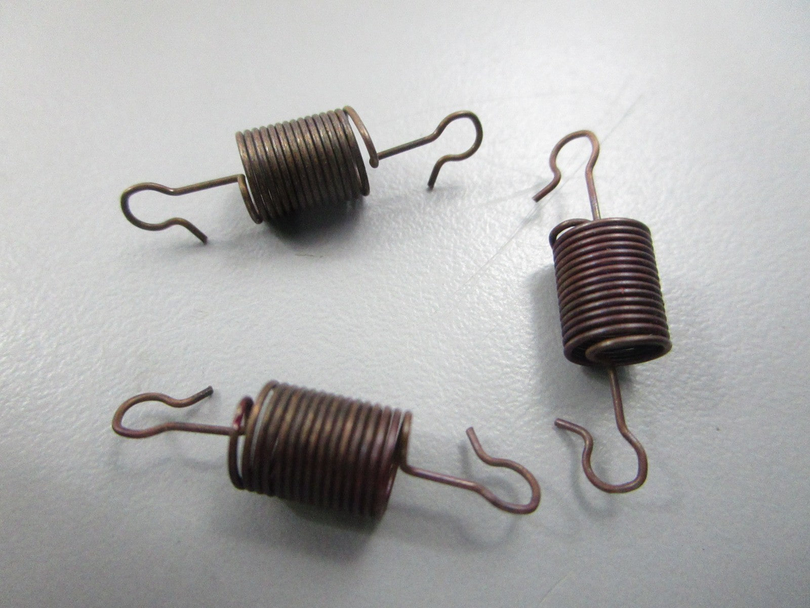 NEW OEM (LOT OF 3) 305011 0305011 OMC Johnson Evinrude Spring 0810