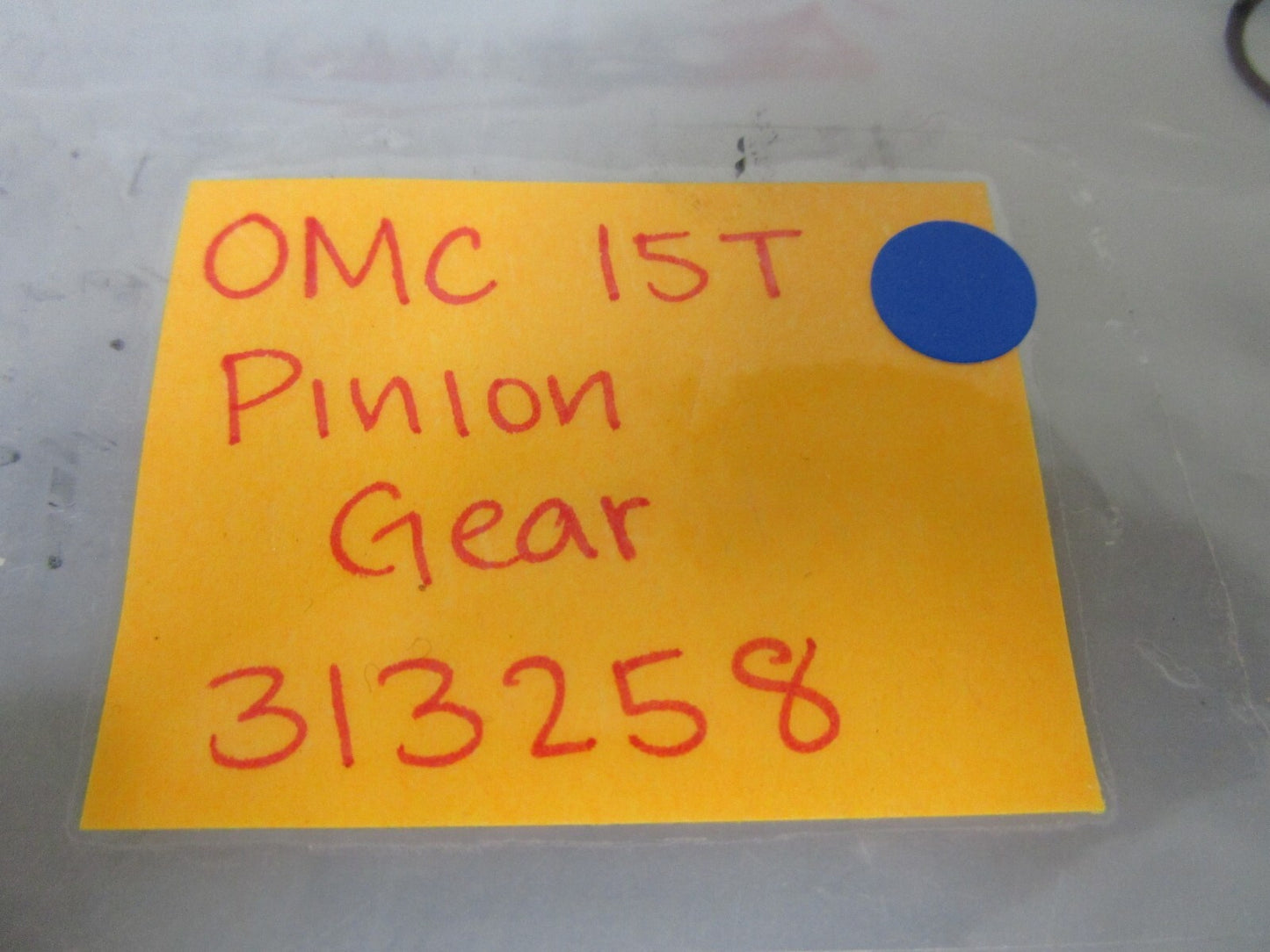 *NEW OEM* 0810 OMC Johnson Evinrude Pinon Gear 313258 0313258