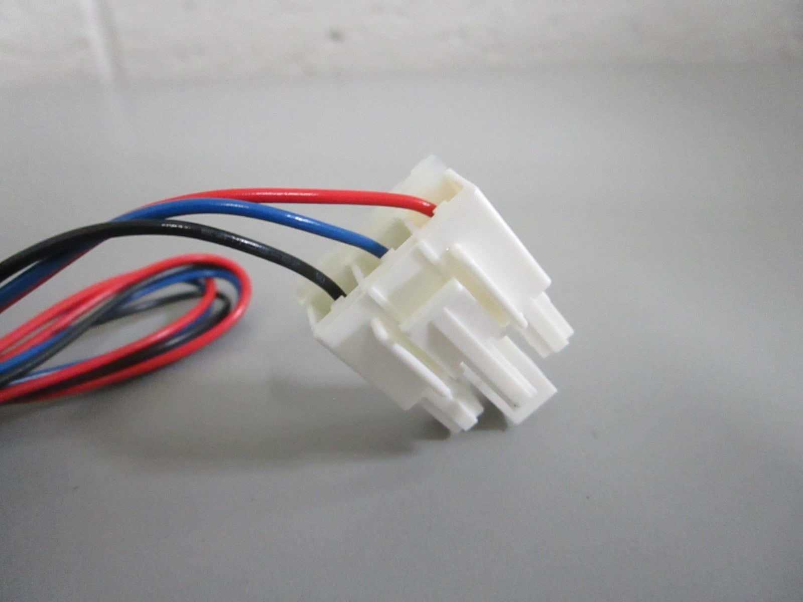 Whirlpool NEW OEM Refrigerator Evaporator Fan Motor W11369036 Factory Part 0820