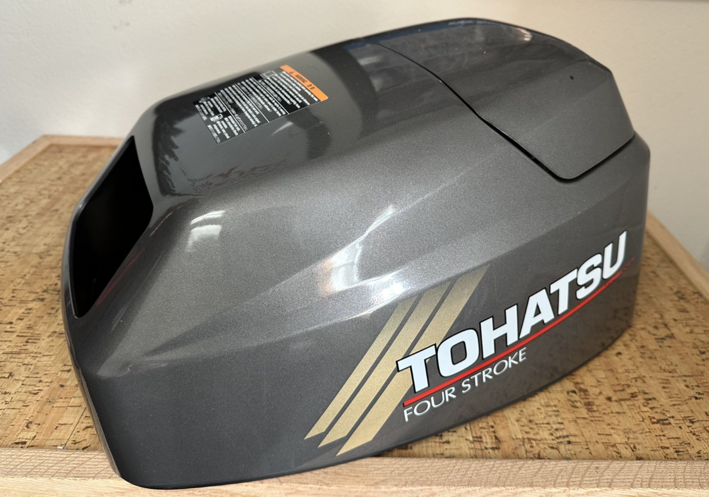 NEW OEM 3V9S675000 Tohatsu Four Stroke 18hp Top Cowl Hood Motor Cover Upper 0720