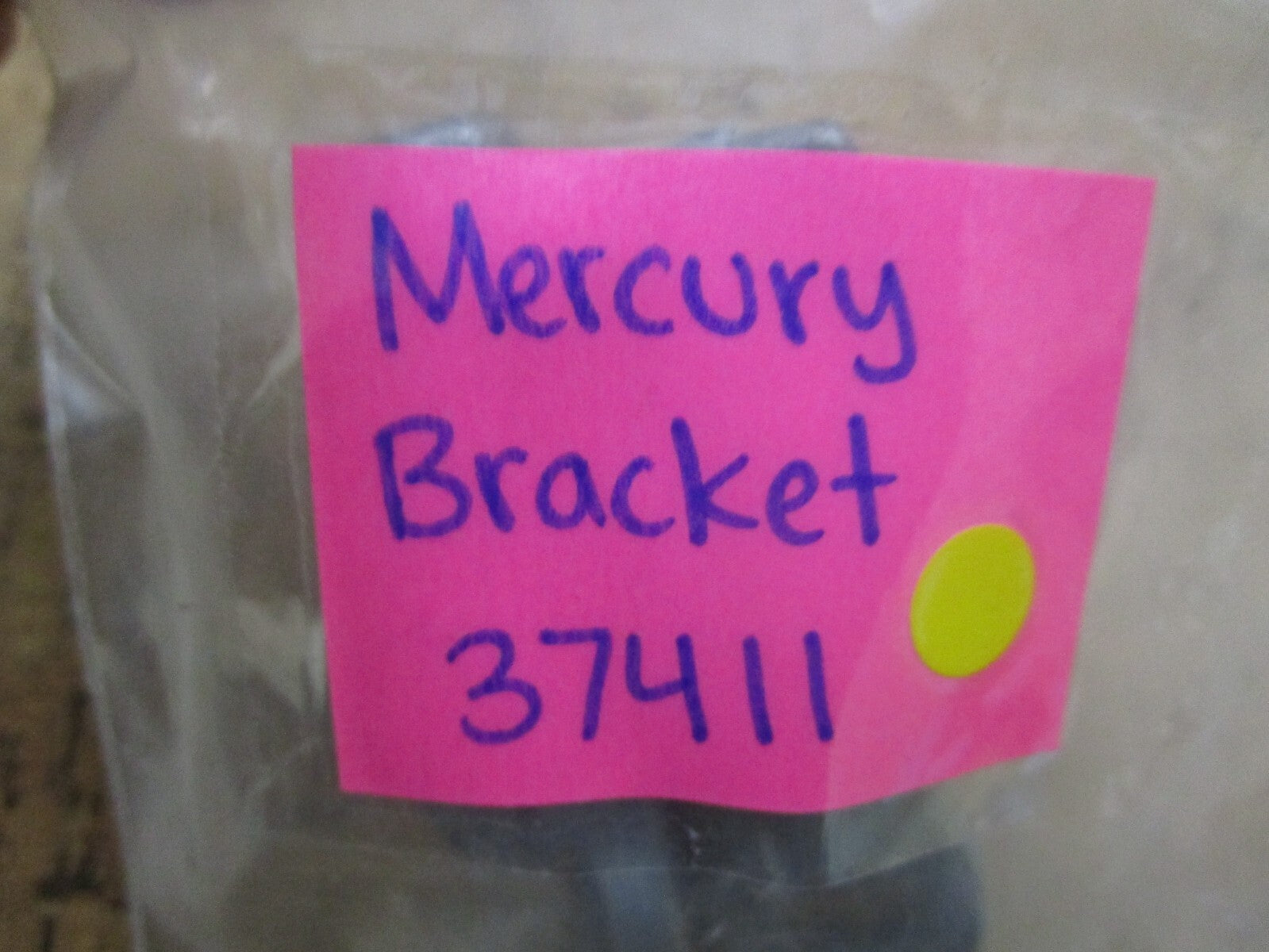 *NEW OEM* 0750 Mercury Quicksilver BRACKET 37411