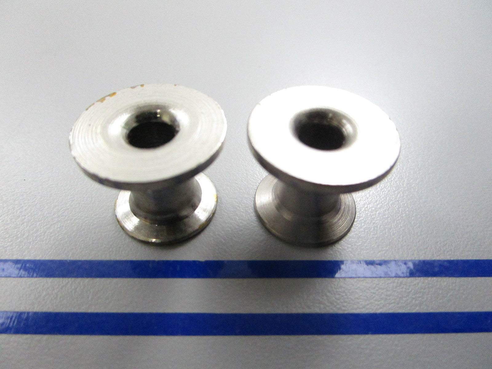 *NEW OEM* (LOT OF 2) 0810 OMC Johnson Evinrude Eyelet 311462 0311462