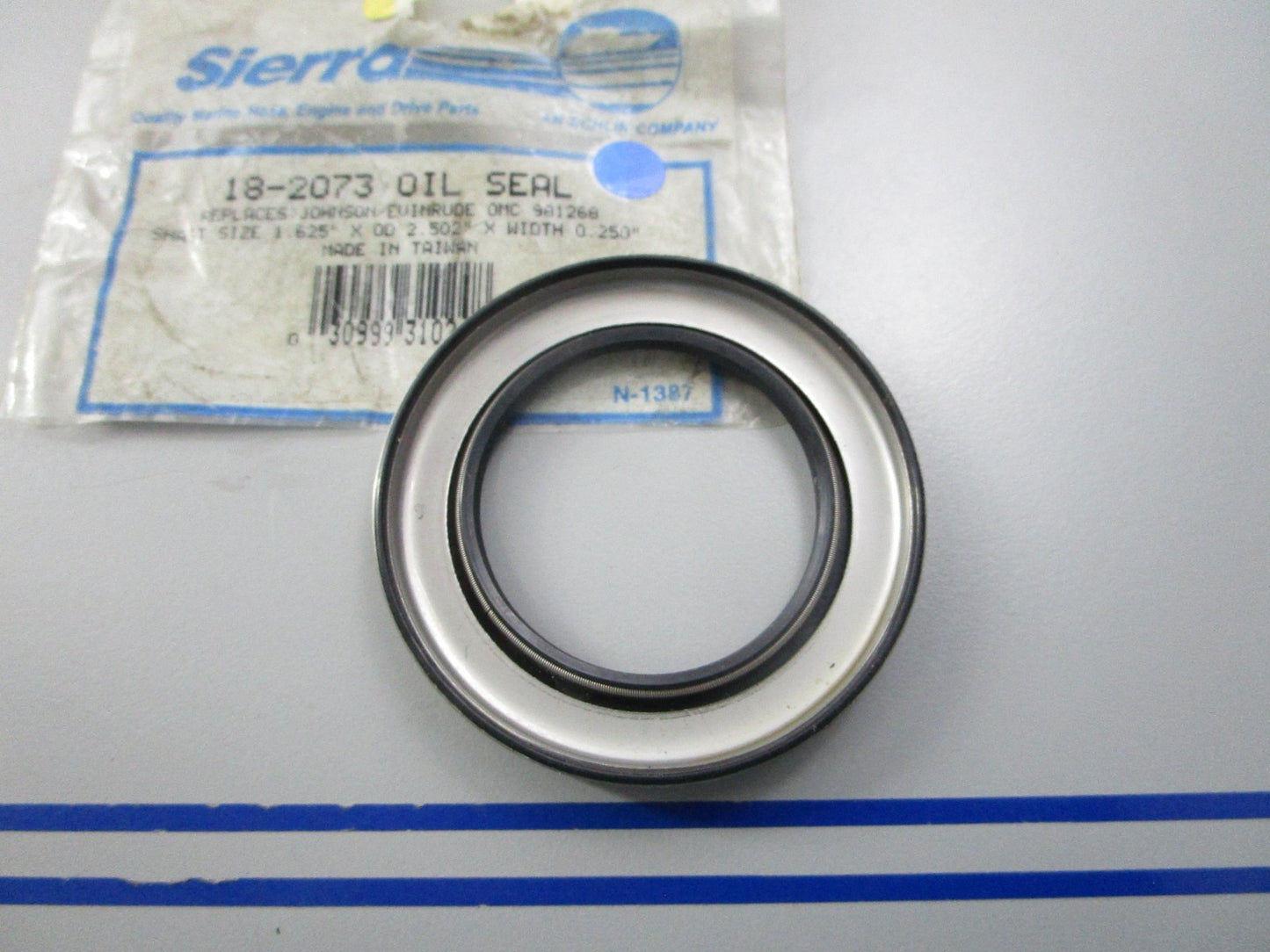 NEW 18-2073 Replaces: OMC 981268 0981268 Sierra Oil Seal 0810