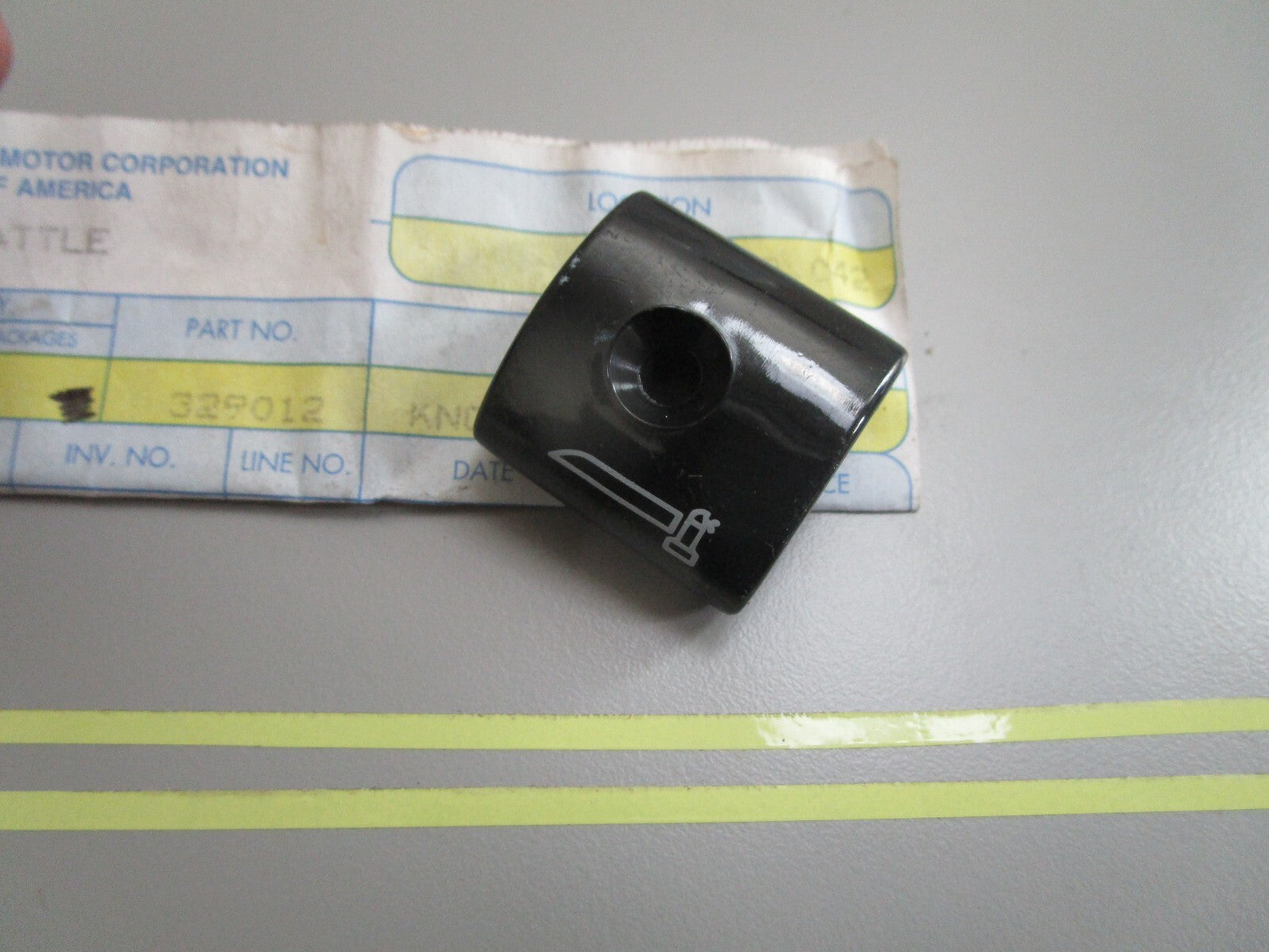 *NEW OEM* 0810 OMC Johnson Evinrude Tilt Lock Knob 329012 0329012