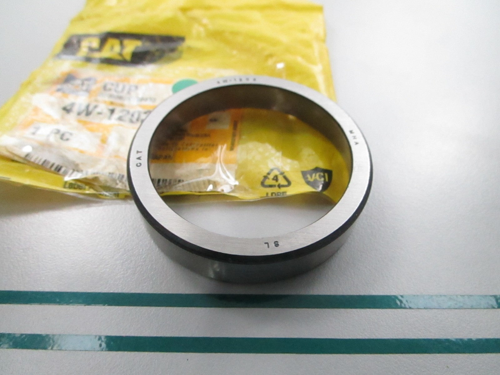 NEW OEM 4W-1203 CAT Roller Bearing Cup 0810