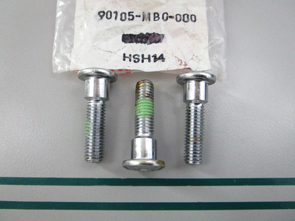 NEW OEM (LOT OF 3) 90105-MB0-000 Honda Brake Disk Bolt 0810