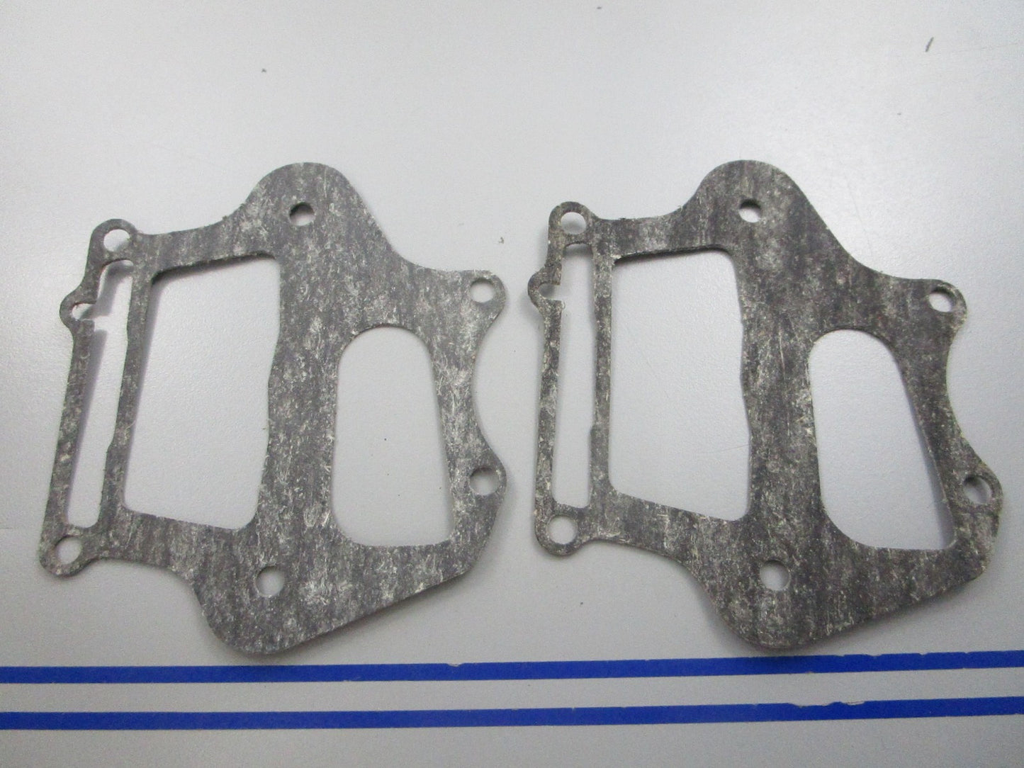 NEW OEM (LOT OF 2) 203379 0203379 OMC Johnson Evinrude Gasket 0810