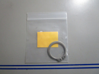 *NEW OEM* 0810 OMC Johnson Evinrude Retaining Ring 908339 0908339