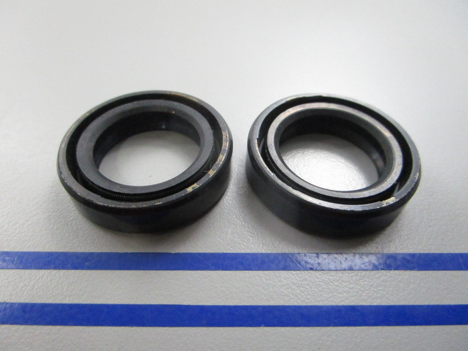NEW OEM (LOT OF 2) 26-81572M Mercury Quicksilver Seal 0810