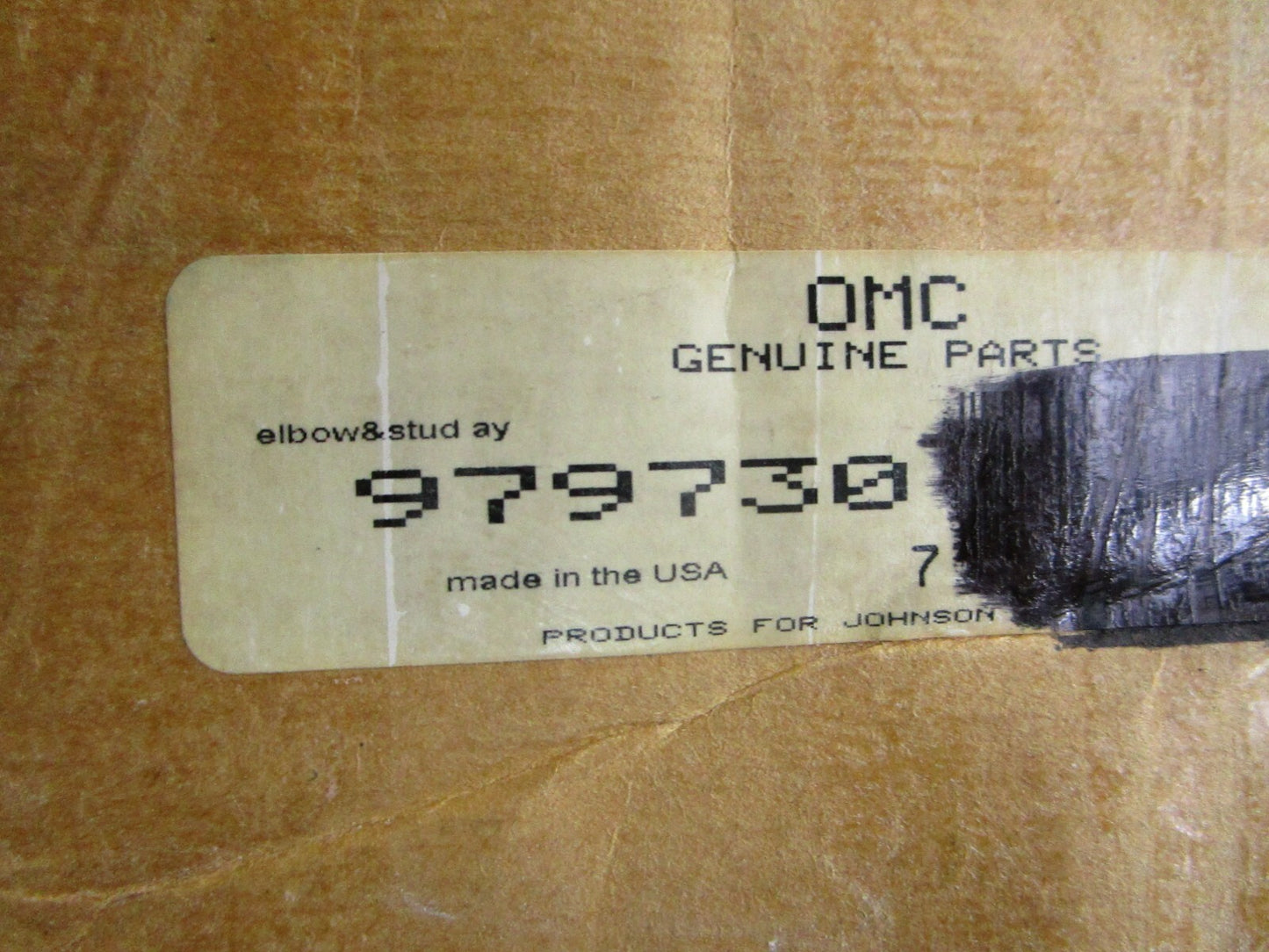 *NEW OEM* 0820 OMC Johnson Evinrude Elbow & Stud Ay 979730 0979730