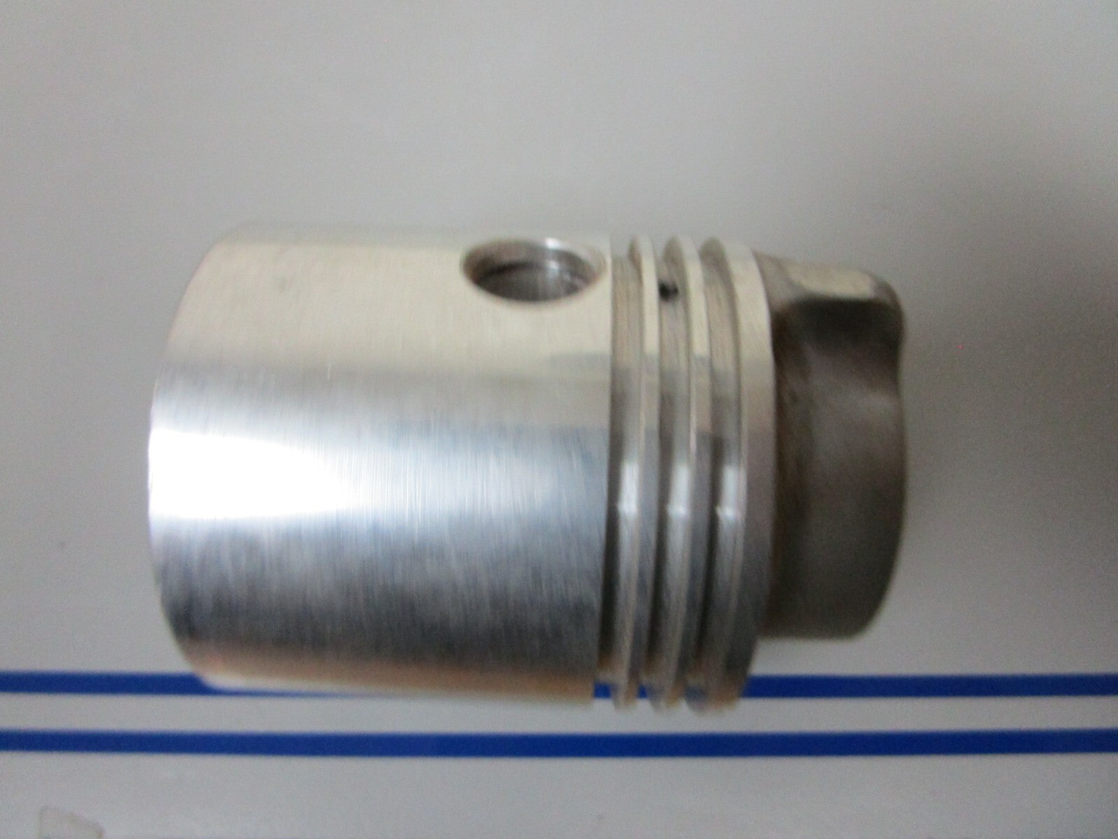 *NEW OEM* 0720 OMC Johnson Evinrude Piston Assembly 302297