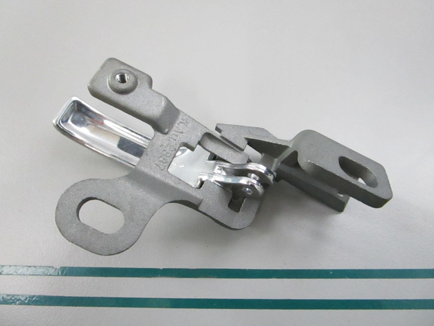 NEW OEM A1237600161 Bosch Door Handle 0810