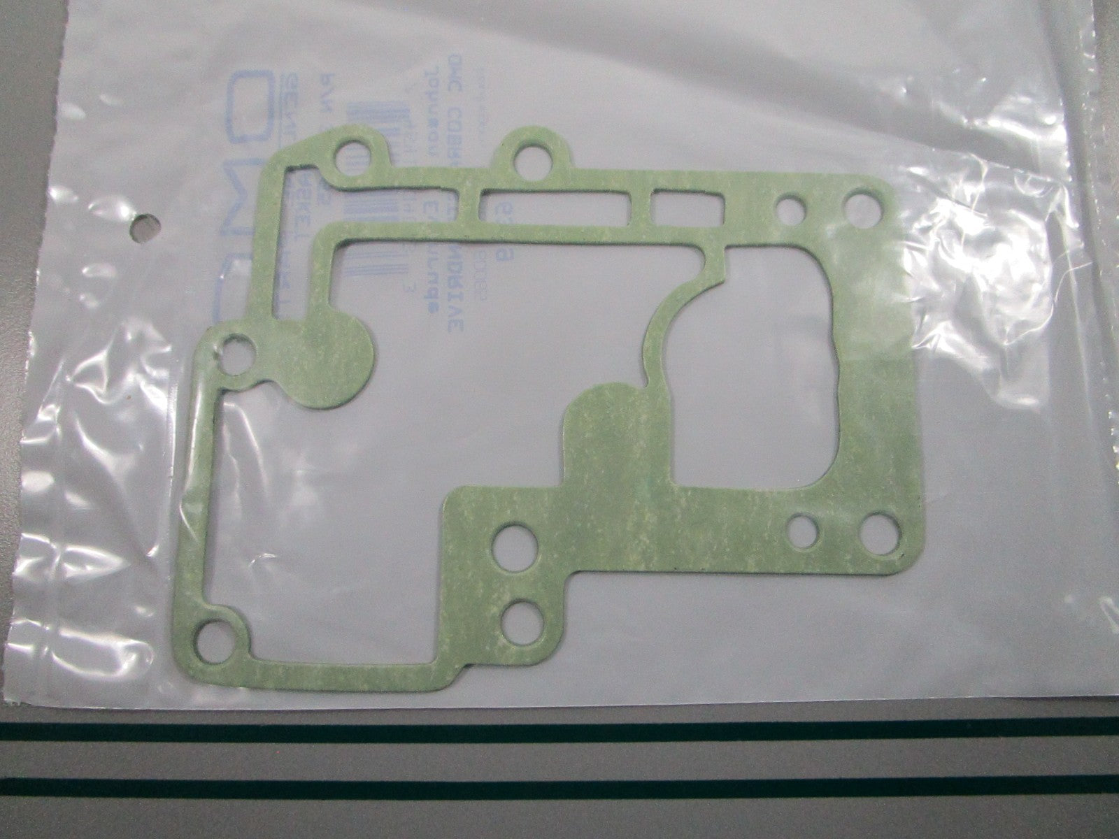 NEW OEM 313065 0313065 OMC Johnson Evinrude Gasket 0810