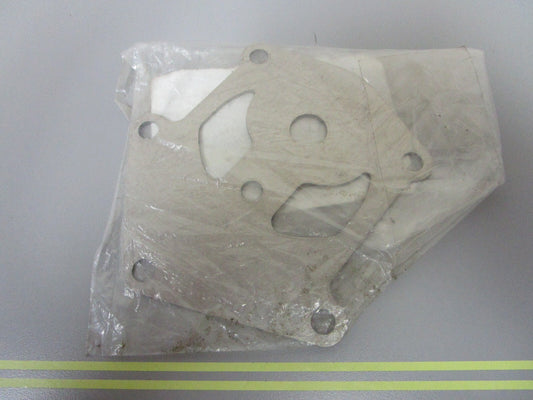 *NEW OEM* 0810 OMC Johnson Evinrude Impeller Housing Plate 915069 0916069