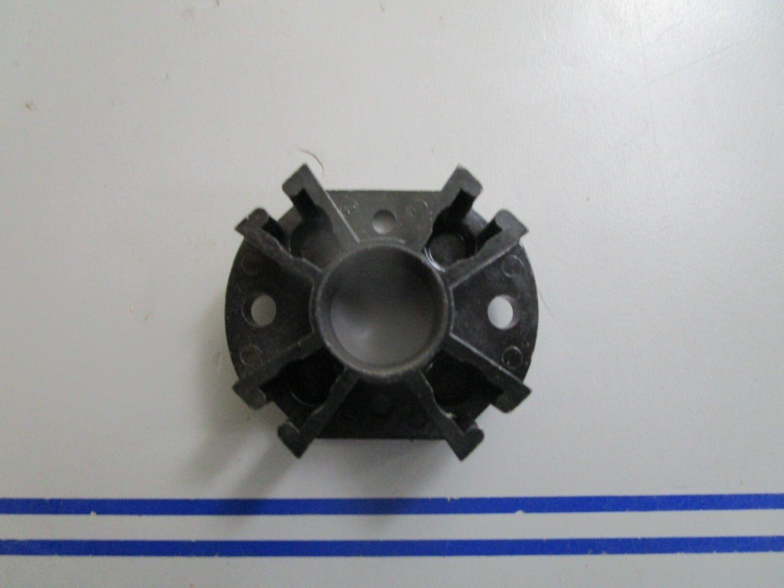 *NEW OEM* 0810 OMC Johnson Evinrude Brush Holder 316745 0316745