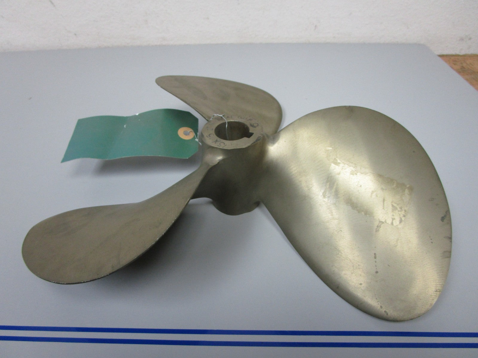 *NEW OEM* 0720 Dyna-jet Cupped Nibral 3 Blade 13x 15 RH  1" SAE Propeller 207094